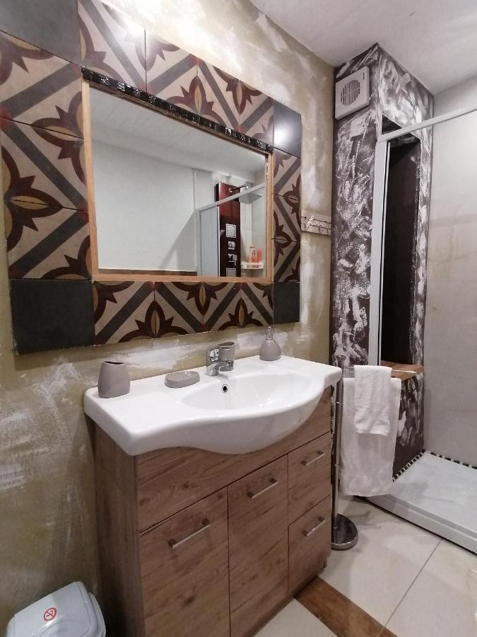 L'Antico Palazzo Rooms 卡塔尼亚 外观 照片