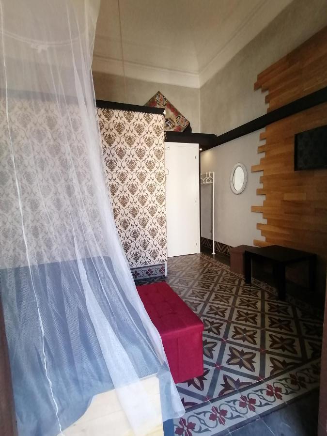 L'Antico Palazzo Rooms 卡塔尼亚 外观 照片