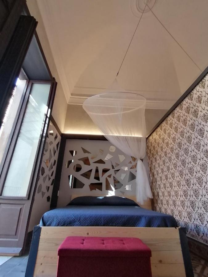 L'Antico Palazzo Rooms 卡塔尼亚 外观 照片