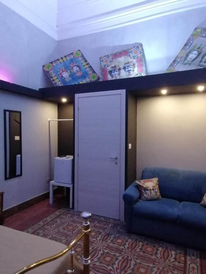 L'Antico Palazzo Rooms 卡塔尼亚 外观 照片